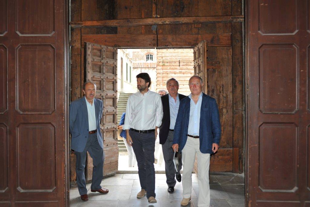 Domenica di relax a Pietrasanta per il Ministro Franceschini