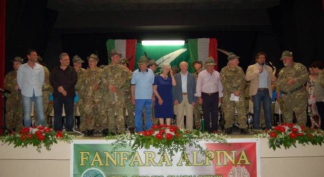 Con Andrea Tofanelli grande successo del concerto alpino &#8220;Fanfara Alpina Ten G. Giannaccini&#8221;