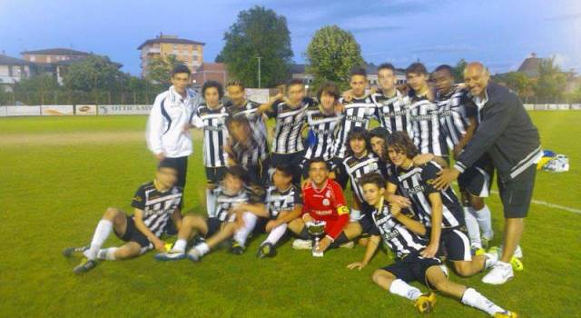 I Giovanissimi del Viareggio trionfano al torneo di Ponsacco