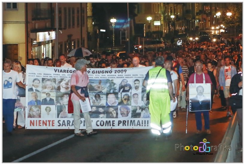 Strage, i familiari scrivono ai senatori: “Delrio si deve dimettere”