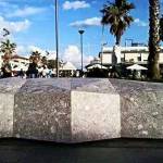 Inaugurate in Passeggiata le 11 panchine di Viareggio Design Net dell'architetto Micheli 1 Foto Silverio Madonna