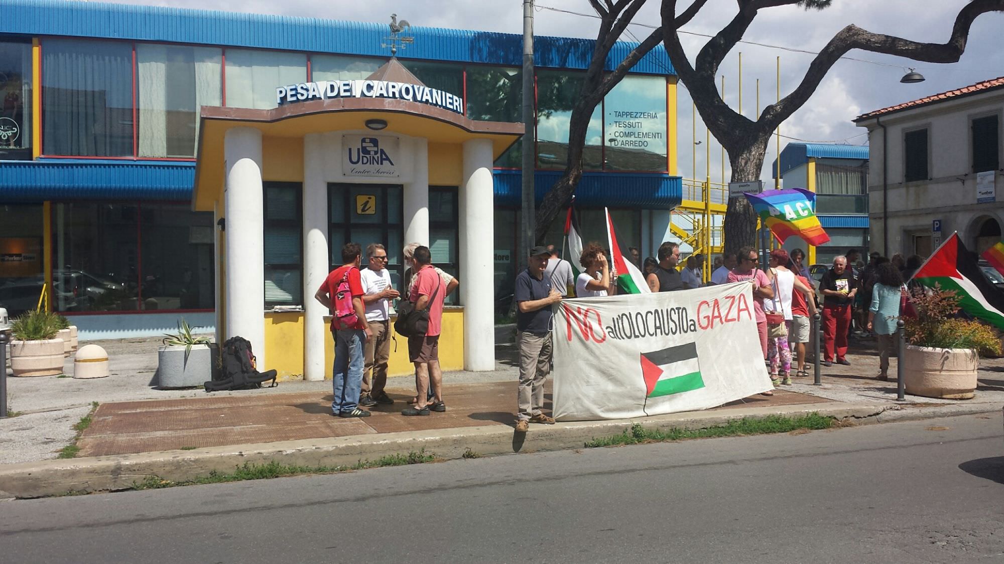 A Viareggio una manifestazione della Cgil a sostegno della Palestina (foto)