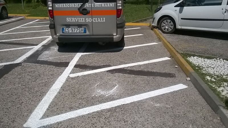 Meno parcheggi per le associazioni di volontariato all’ospedale Versilia