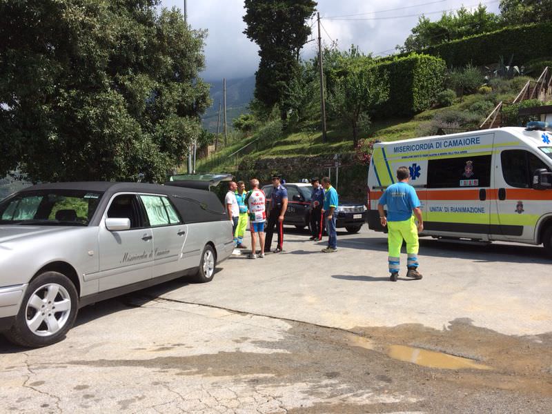 Ciclista morto sulla strada a Camaiore