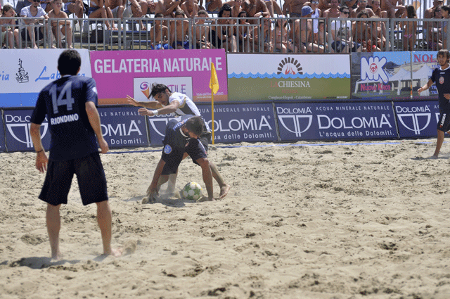 Beach soccer, Viareggio travolgente. Parola ai protagonisti (video)