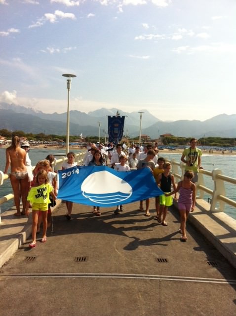 Bandiere Blu. Premiate le spiagge della Versilia