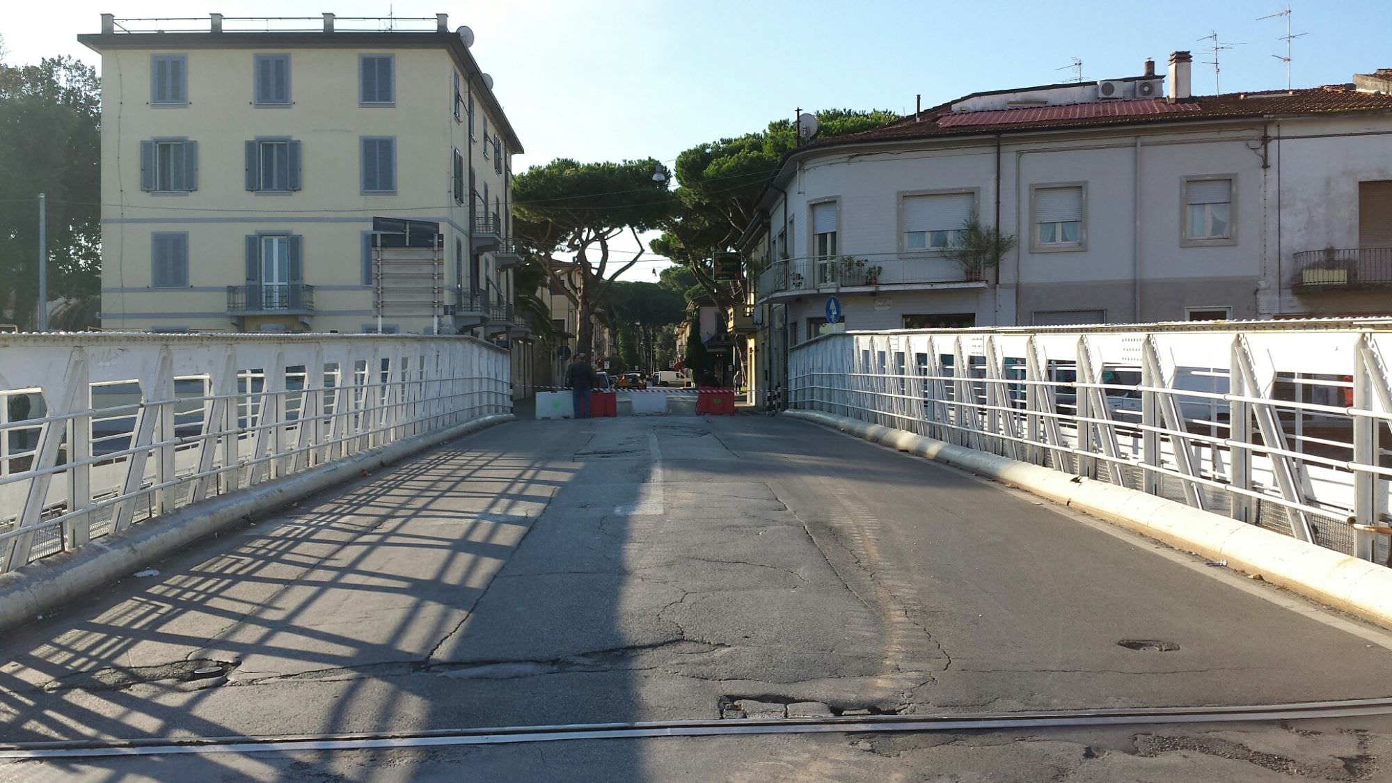 L’ultima manovra del ponte girante (video)