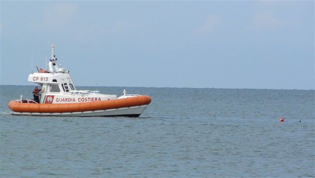 Isola di Montecristo, continuano le operazioni per recuperare il Bora Bora