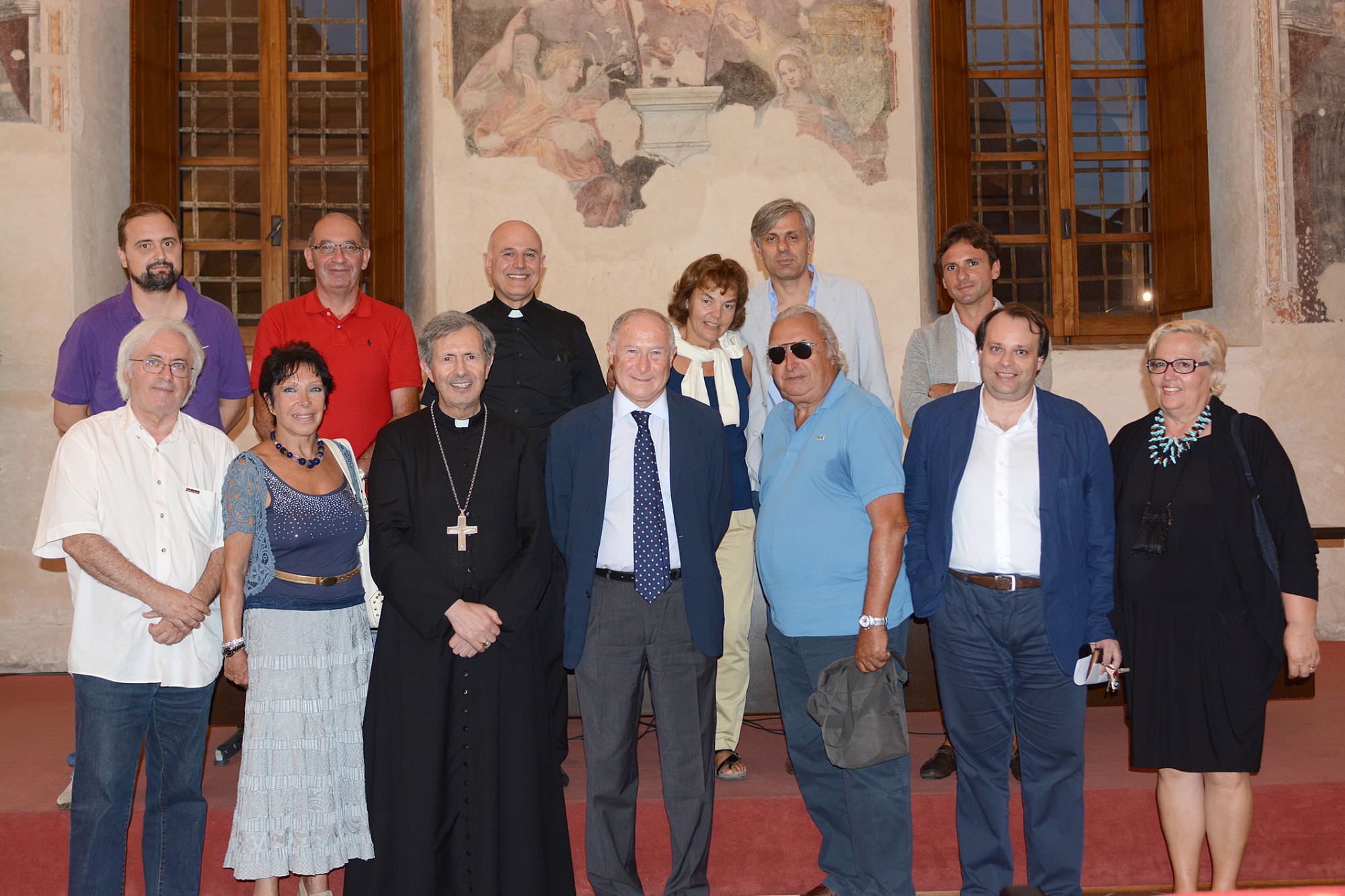 Un incontro per conoscere la realtà creativa cittadina. L’arcivescovo Benotto a Pietrasanta