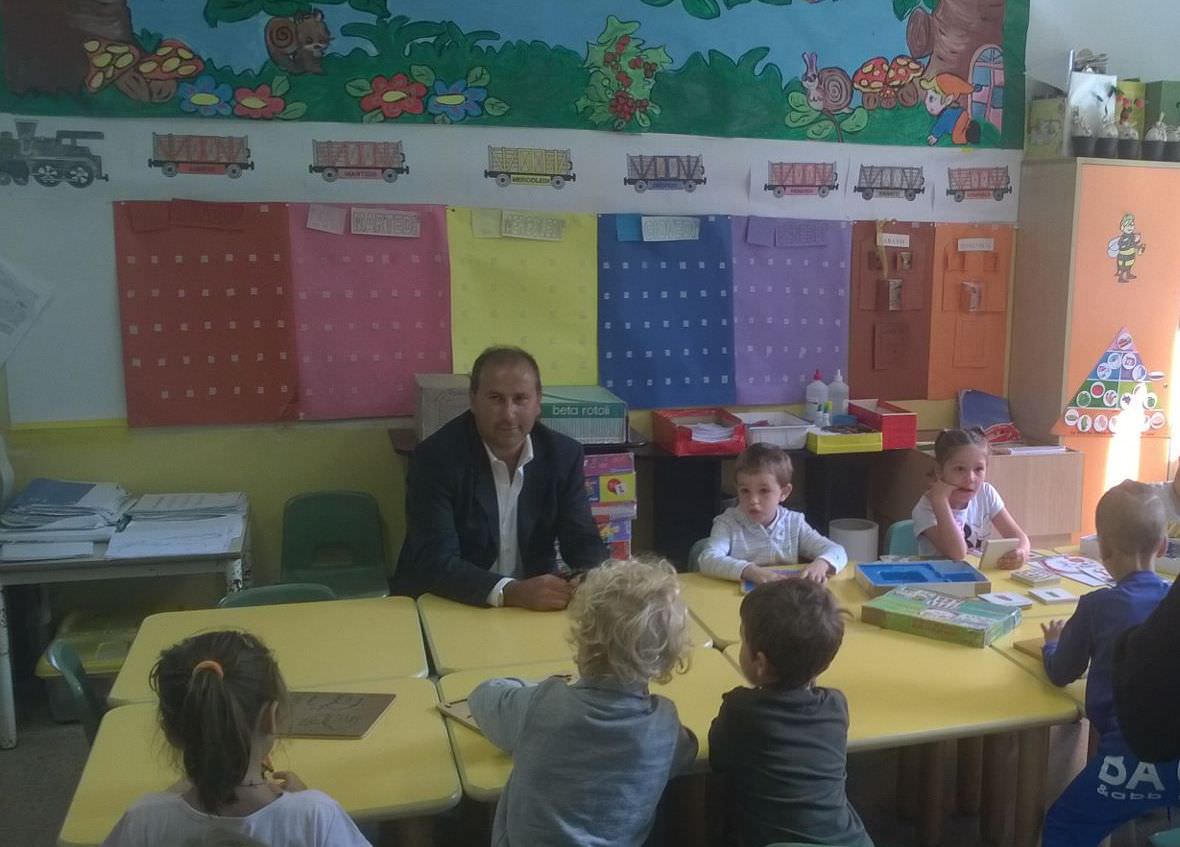 Il sindaco Verona in visita nelle scuole: “Da qui parte il futuro di Stazzema”