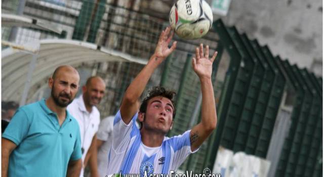 Pietrasanta, il derby è cosa tua: il Seravezza recrimina per arbitraggio e occasioni sciupate