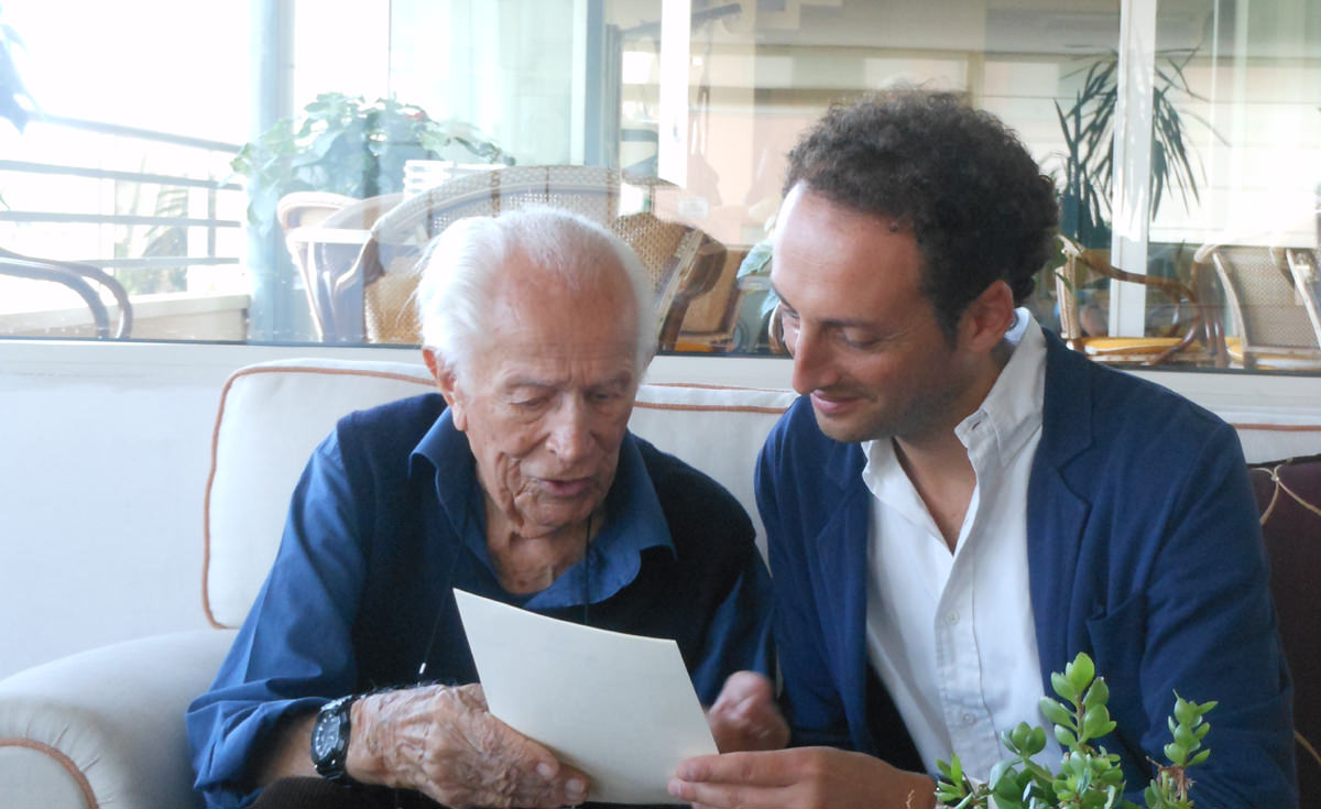Il fotografo Duncan dona al Comune di Camaiore uno scatto di Pablo Picasso