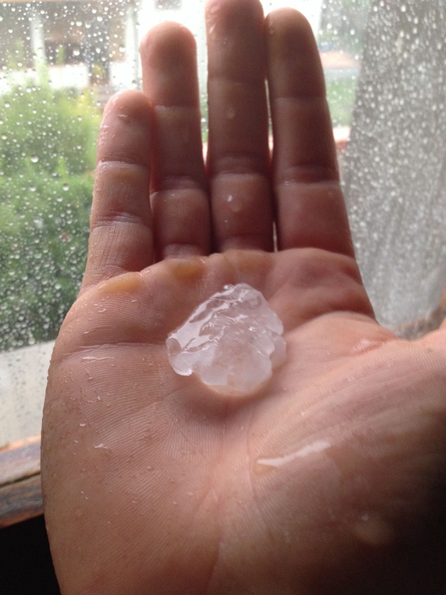 Tromba d’aria, bomba d’acqua e allagamenti. Le foto del maltempo in Versilia