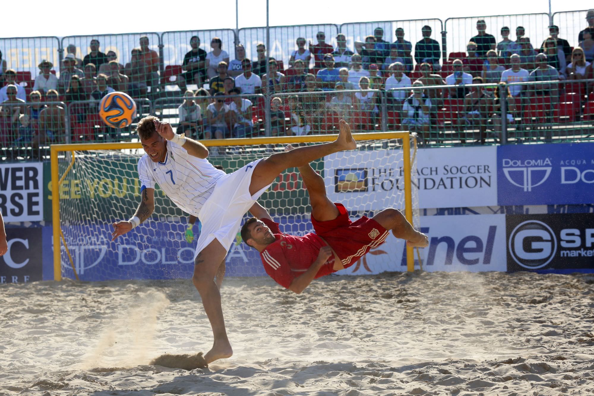 Italia terza alle qualificazioni mondiali di beach soccer. Ramacciotti mvp della tappa di Jesolo