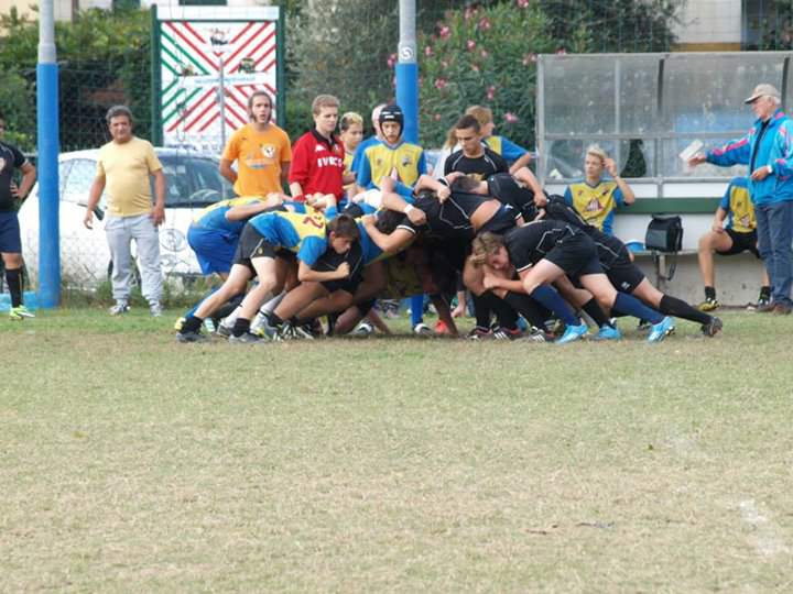 Rugby, i Titani si aggiudicano il derby con l’Union Versilia