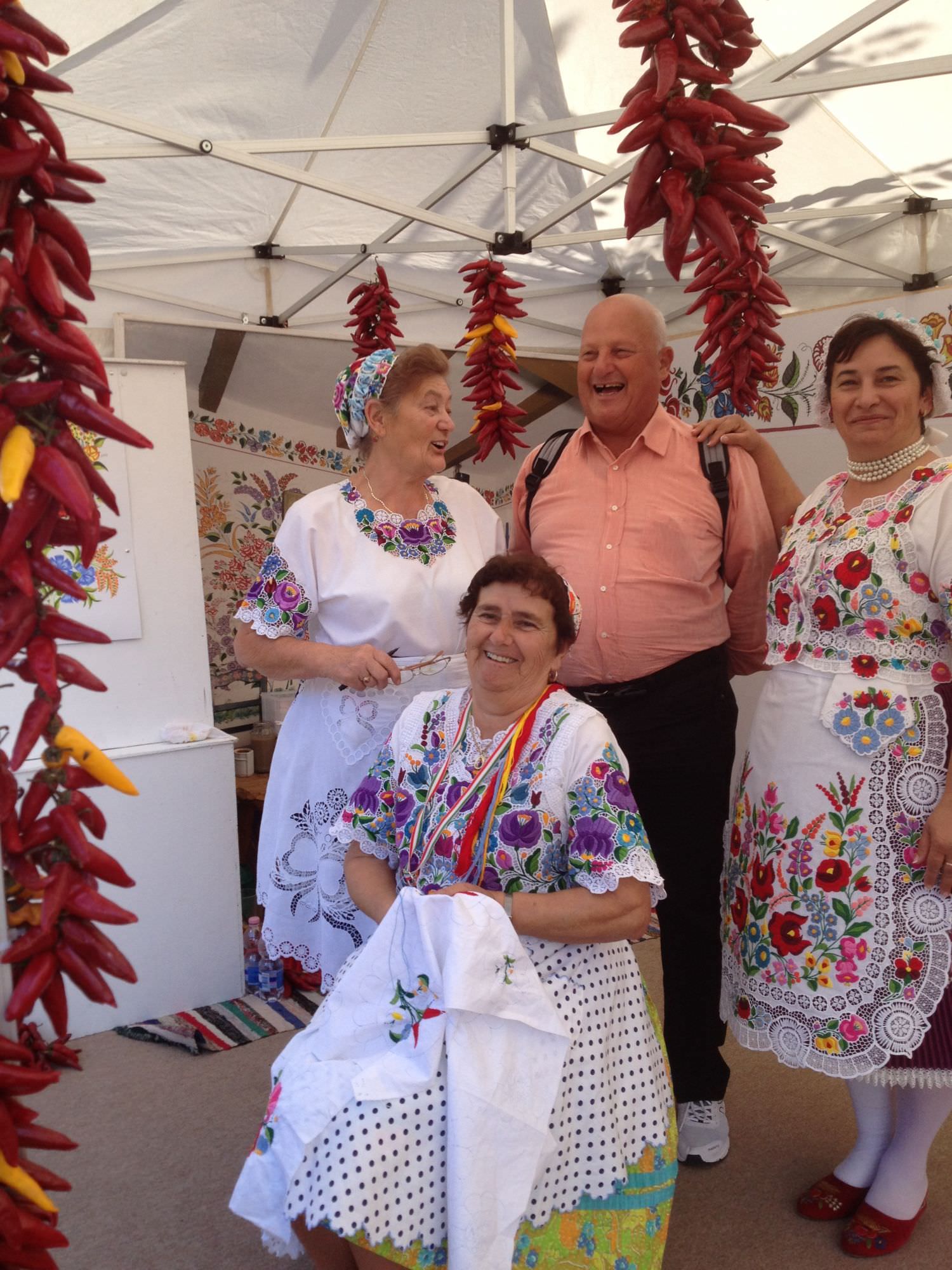 Il Club Italiano del Peperoncino di Viareggio ospite in Ungheria al Festival della Paprika