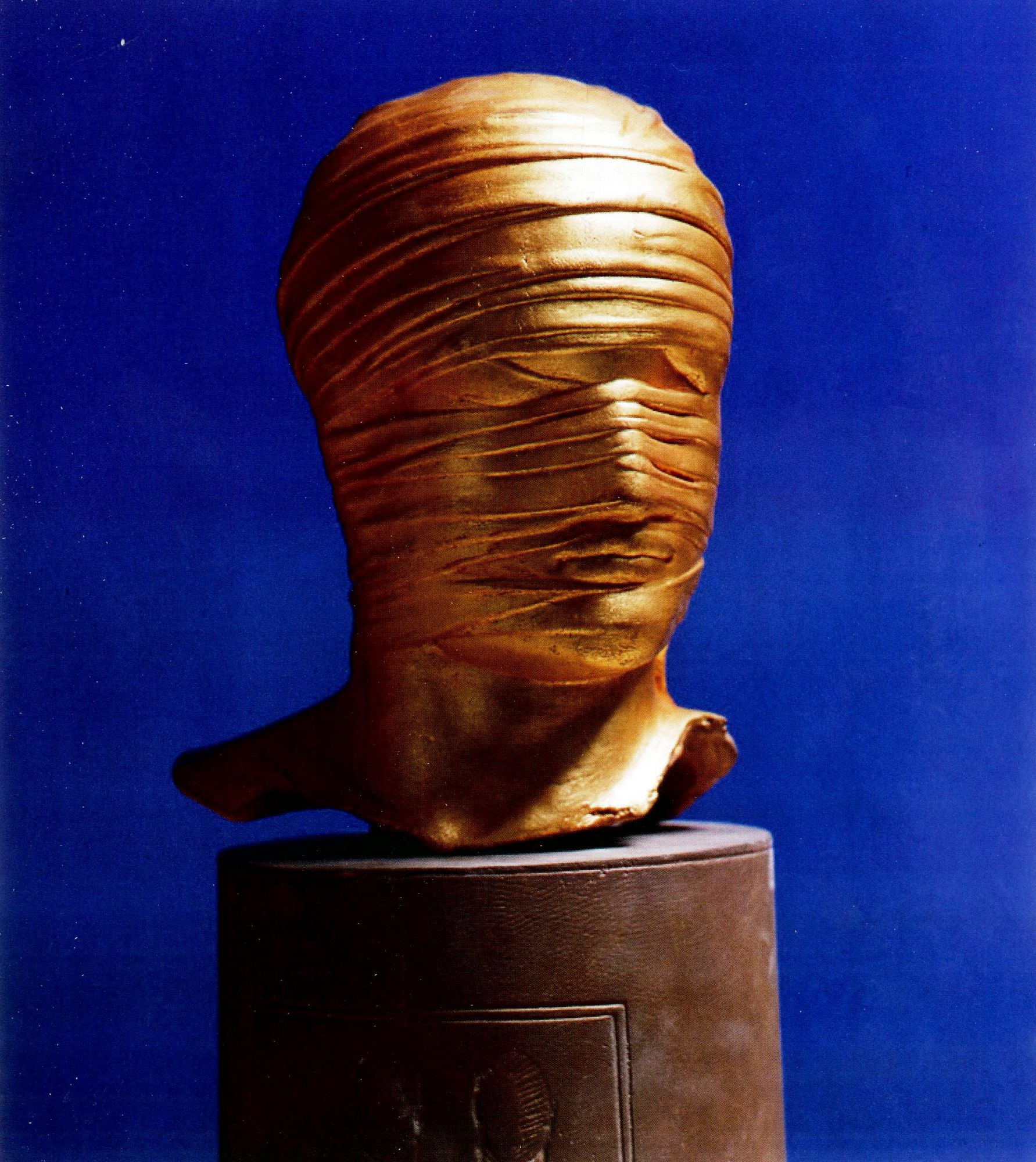 Anche il Carnevale di Viareggio piange Mitoraj, firmò il Premio Carnevalotto 1995