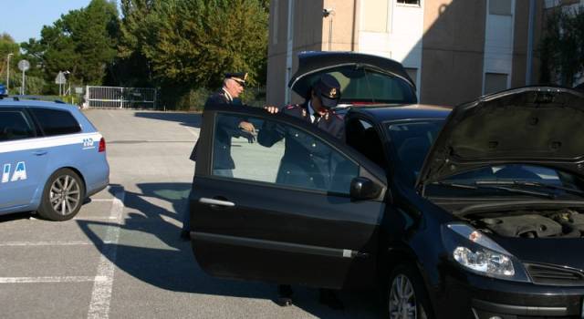 Molestava e aggrediva la compagna. Arrestato