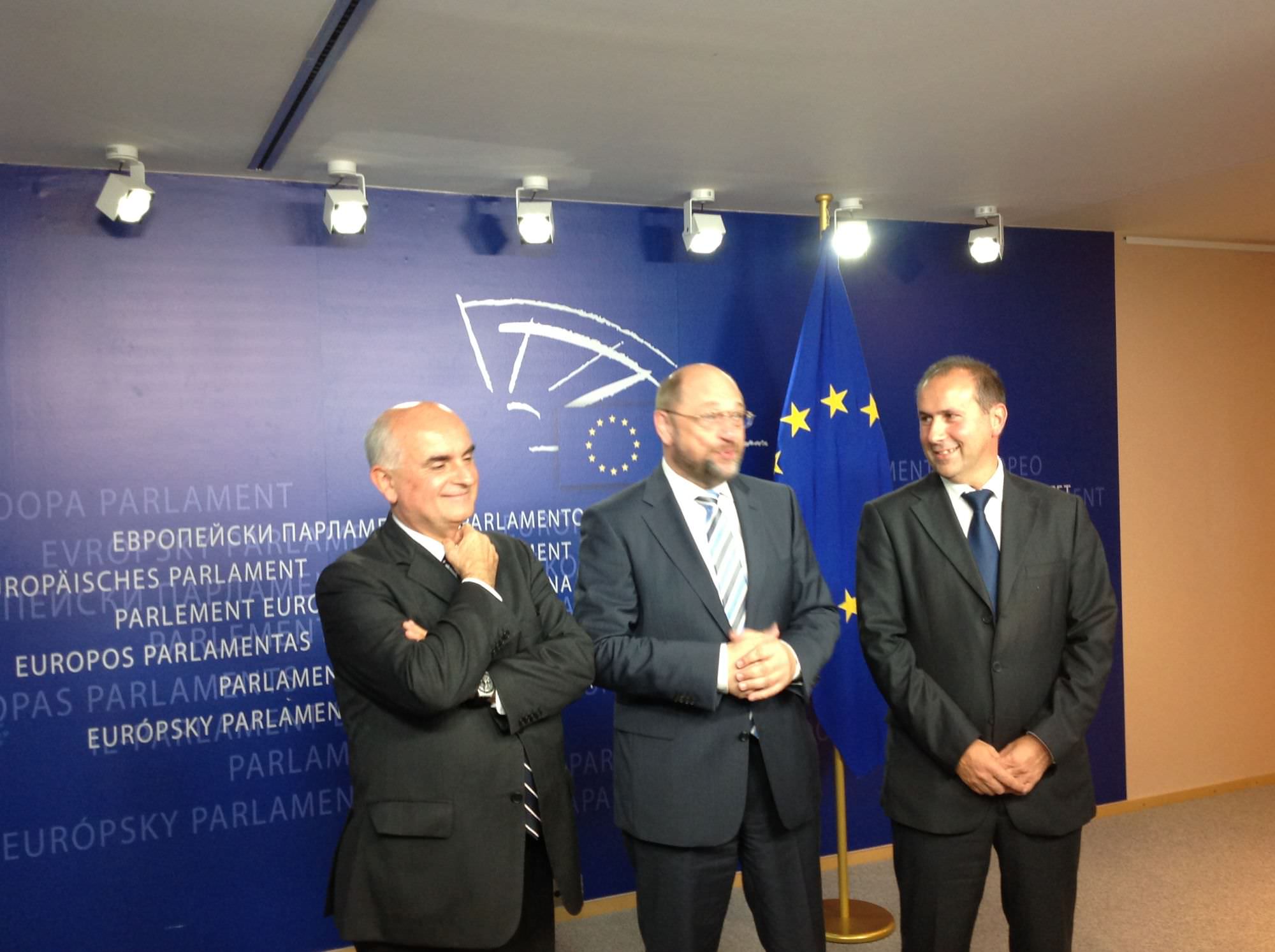 Il Sindaco di Stazzema Maurizio Verona incontra il presidente del Parlamento Europeo Martin Schulz
