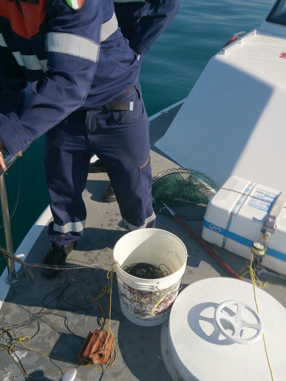 Sequestrata dalla Guardia Costiera attrezzatura da pesca pericolosa