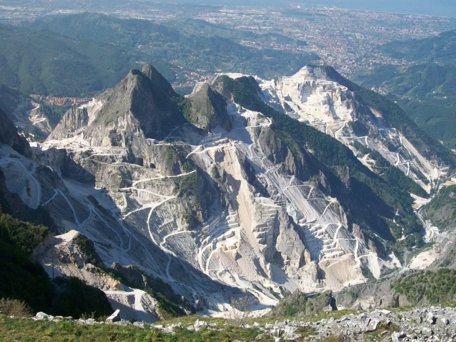 I magistri lapidum della Versilia. A spasso con Galatea