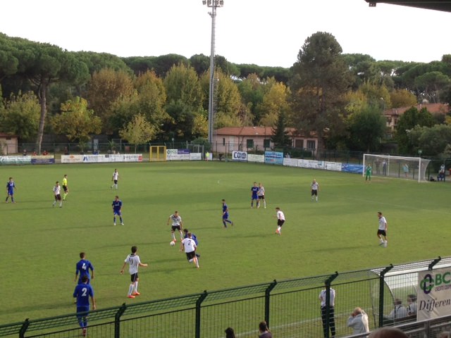 Tra Real Forte Querceta e Seravezza vince l’agonismo, tante occasioni ma nessun gol