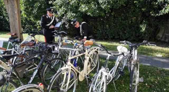 Trovate 12 biciclette sospette: forse sono rubate
