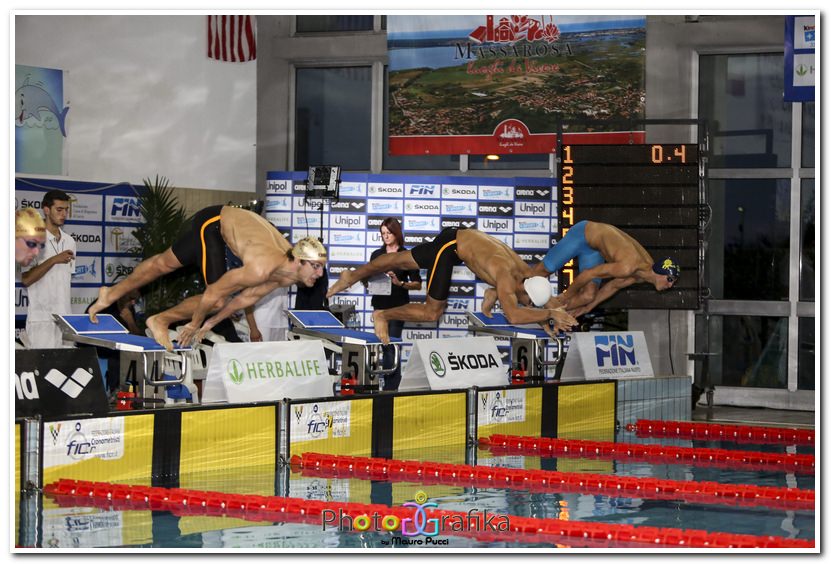 Meeting, Ferraioli-record nei 50 stile. La Pellegrini abdica nei 200 dorso (le foto)