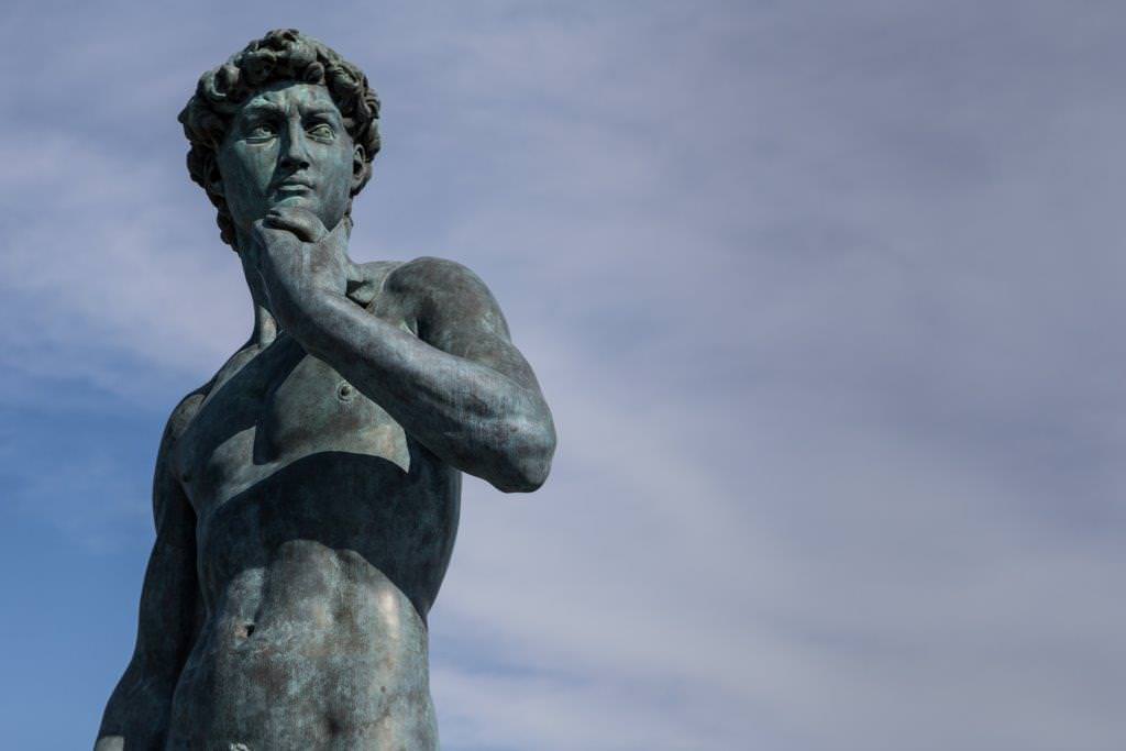 Il David di Michelangelo sul pontile