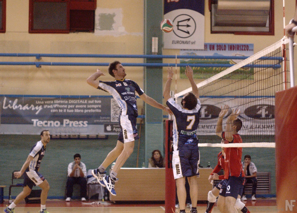 Pallavolo Massa spietata contro La Spezia a Camaiore