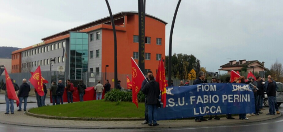 Anche in Versilia presidi dei sindacati contro il Jobs Act del governo Renzi