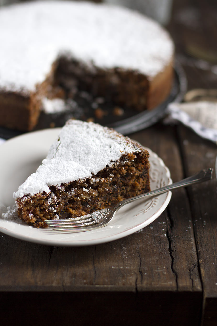 Torta di pane amaretti e cioccolato