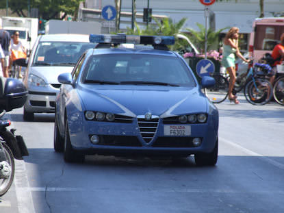 Tenta di rubare rame da una villa a Forte dei Marmi. Arrestato un uomo