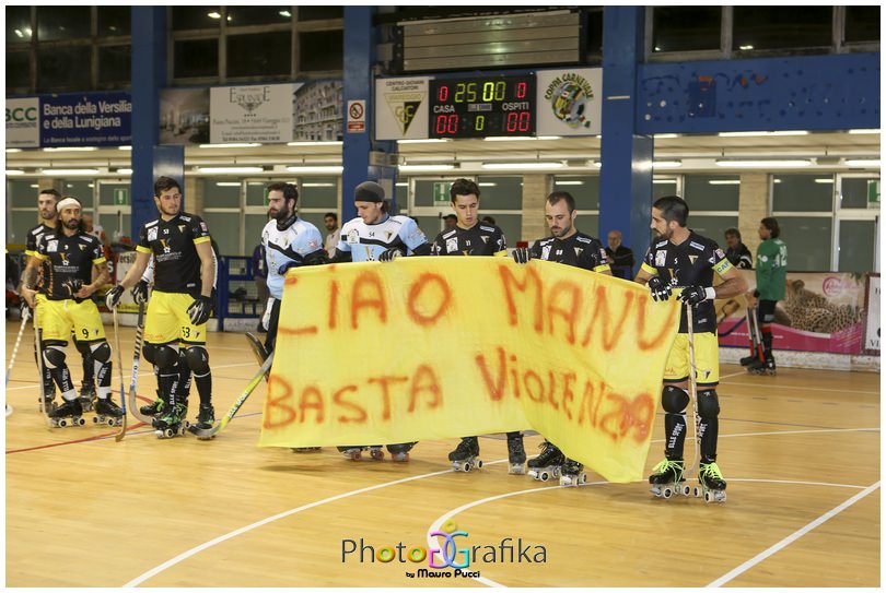 Minuto di silenzio e striscione. Così il Cgc ricorda Manuele Iacconi