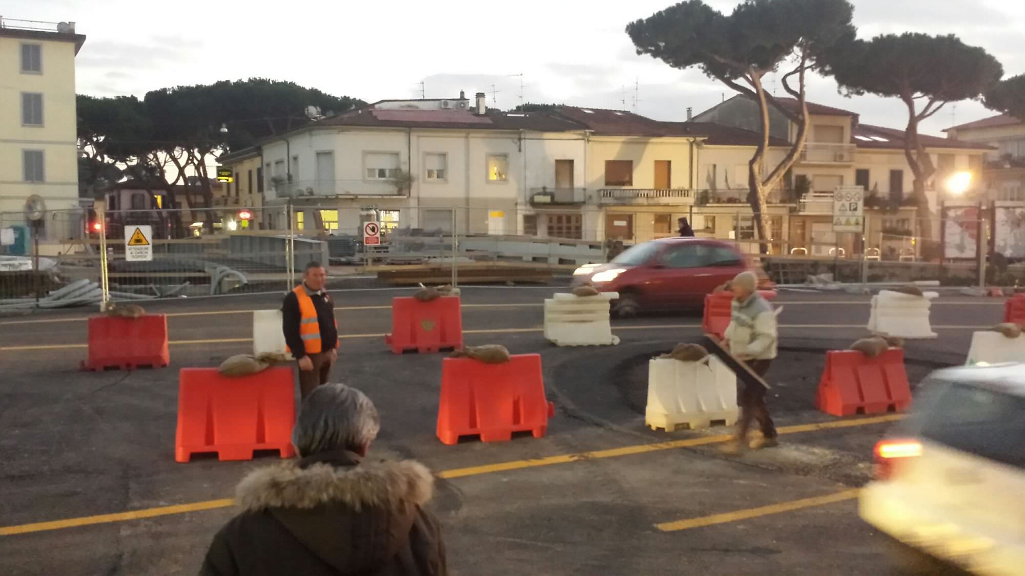 Finita l’attesa, venerdì 20 marzo a Viareggio riapre al traffico il ponte girante