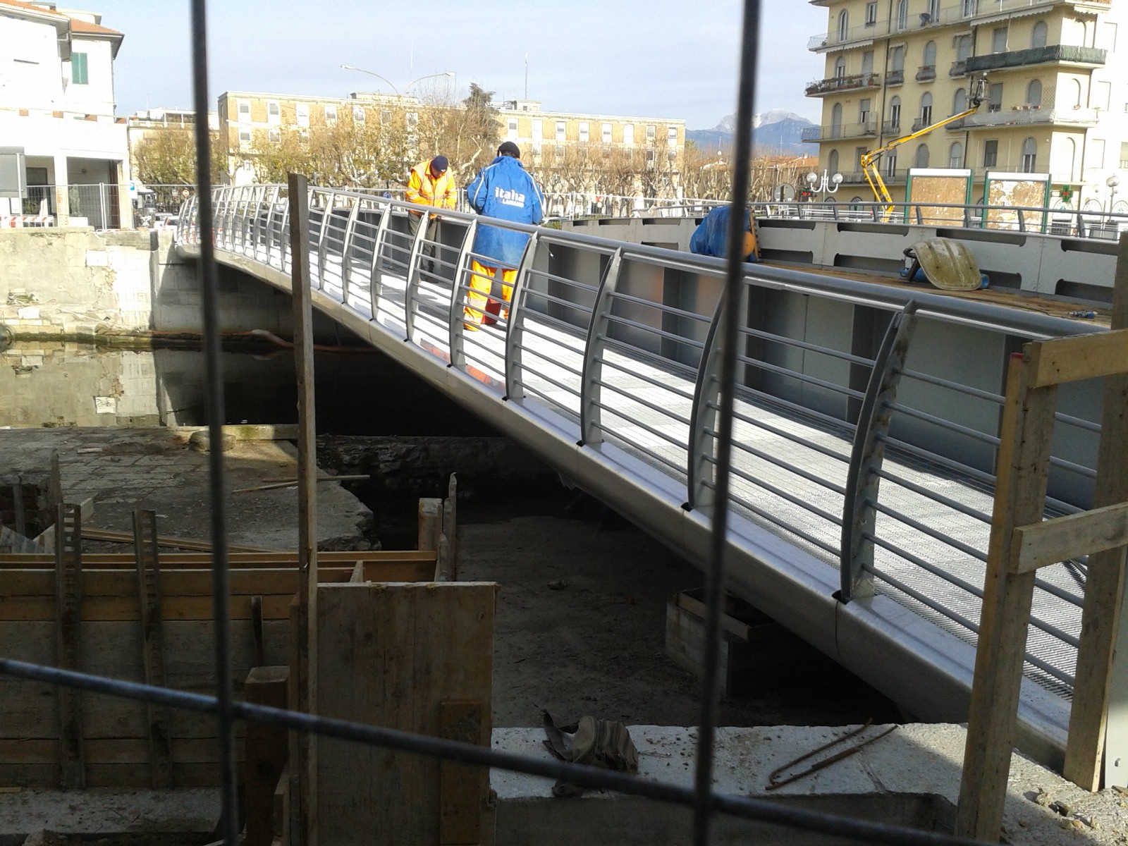 Ponte girante, al via l’ultima fase dei lavori: quasi pronte le asfaltature