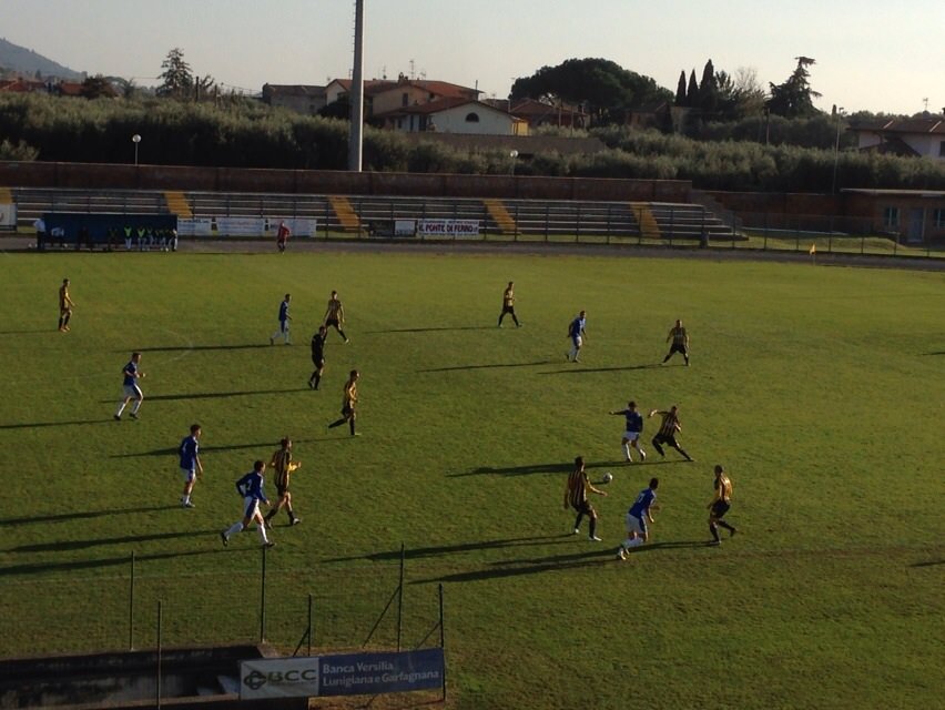 Pari scialbo e senza gol tra Seravezza e Castelnuovo