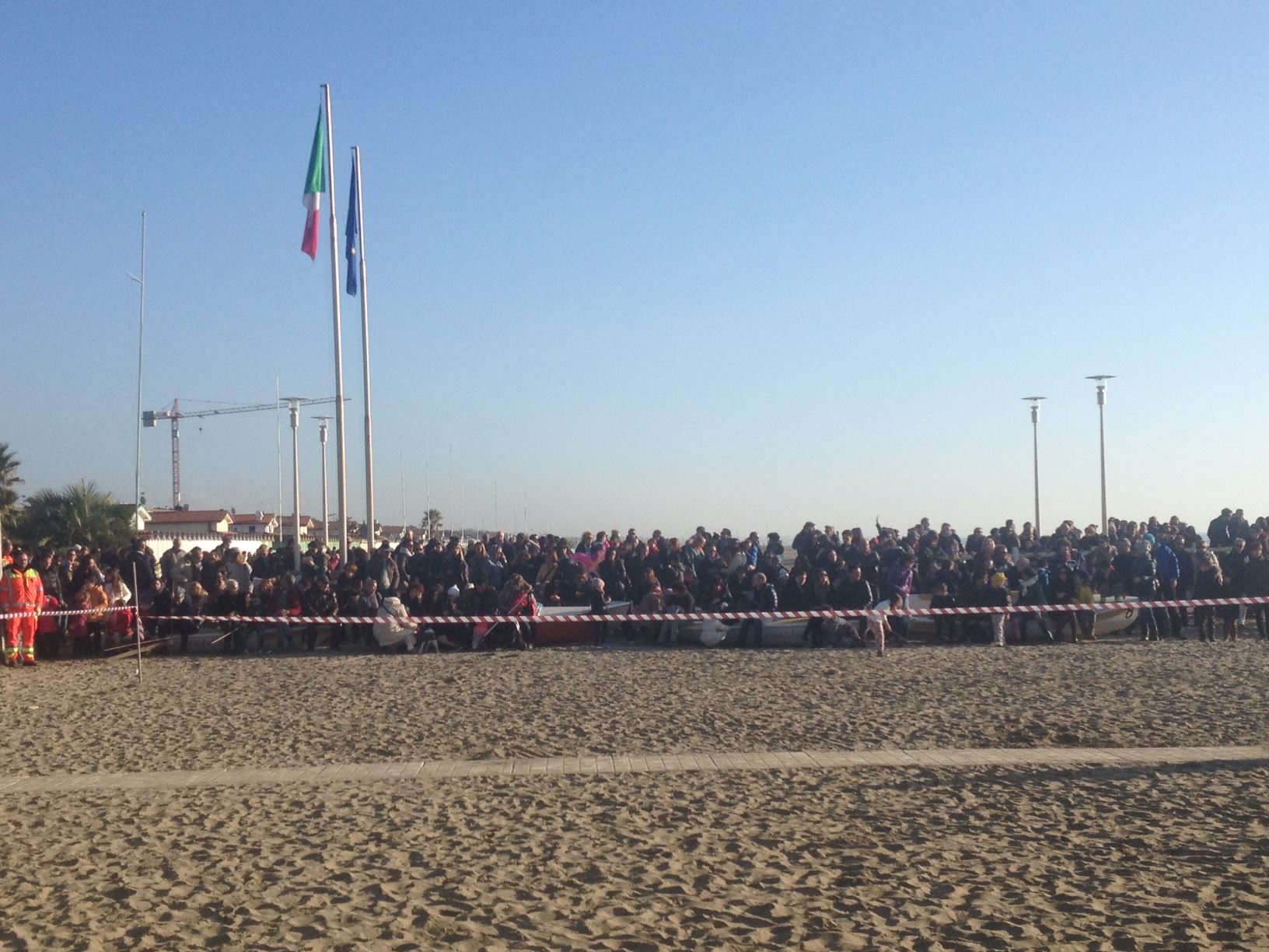 La Befana vien dal cielo a Forte dei Marmi (foto)