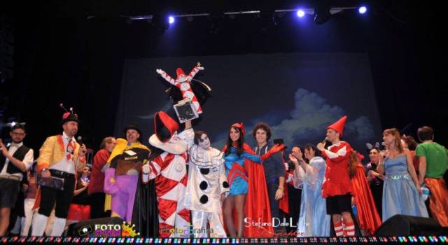 Dai Carnevalari 2.500 euro in beneficenza alla comunità alloggio della coop Crea