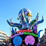 Una torta nuziale, i vizi capitali, la musica e la grande bellezza. I carri di secobda categoria del Carnevale di Viareggio 2015 5 (Foto: Matteo Ghilarducci)