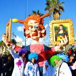 Tanta satira e giochi di parole per le maschere isolate del Carnevale di Viareggio 2015 6 (Foto: Matteo Ghilarducci)