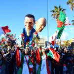Tanta satira e giochi di parole per le maschere isolate del Carnevale di Viareggio 2015 8 (Foto: Matteo Ghilarducci)