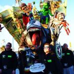 Tanta satira e giochi di parole per le maschere isolate del Carnevale di Viareggio 2015 4 (Foto: Matteo Ghilarducci)