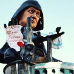 Il Patto del Nazareno, le mimose di Berlusconi e il compleanno di Dante. Nuove aggiunte per le mascherate isolate 1 (Foto: Matteo Ghilarducci)