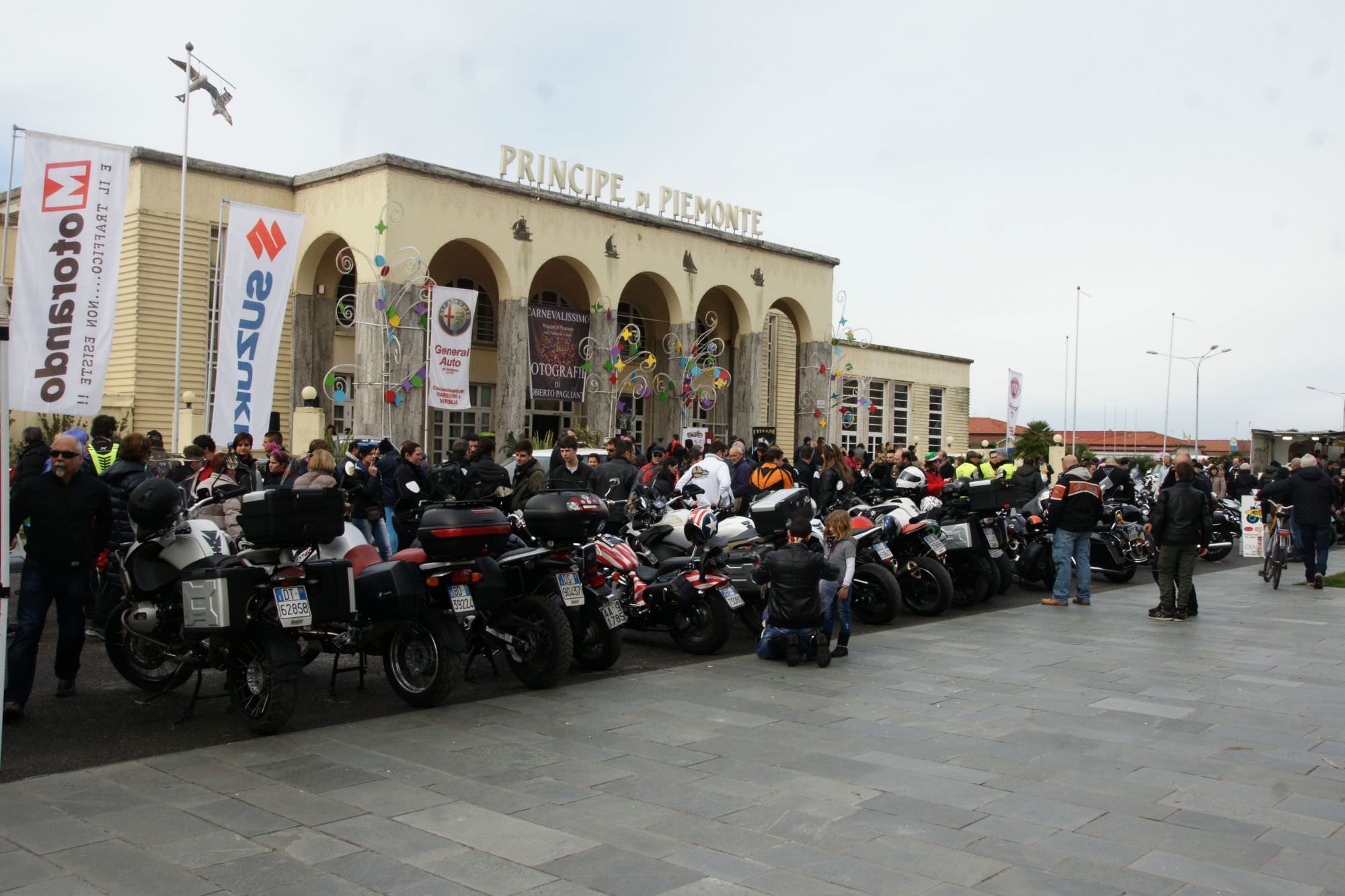 Torna il motoraduno di Carnevale, appuntamento in Piazza Maria Luisa