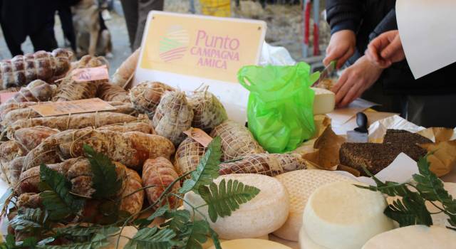 Il mercato di Campagna Amica a San Biagio con una petizione per difendere la vera pizza italiana