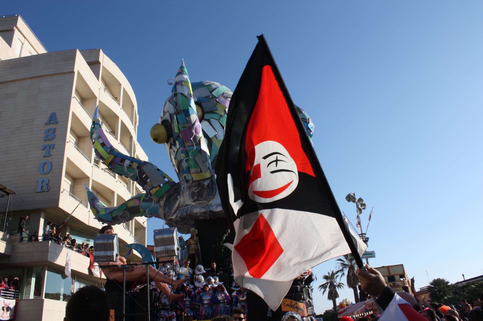 Carnevale di Viareggio 2015, incasso raddoppiato per il secondo corso: 217mila euro