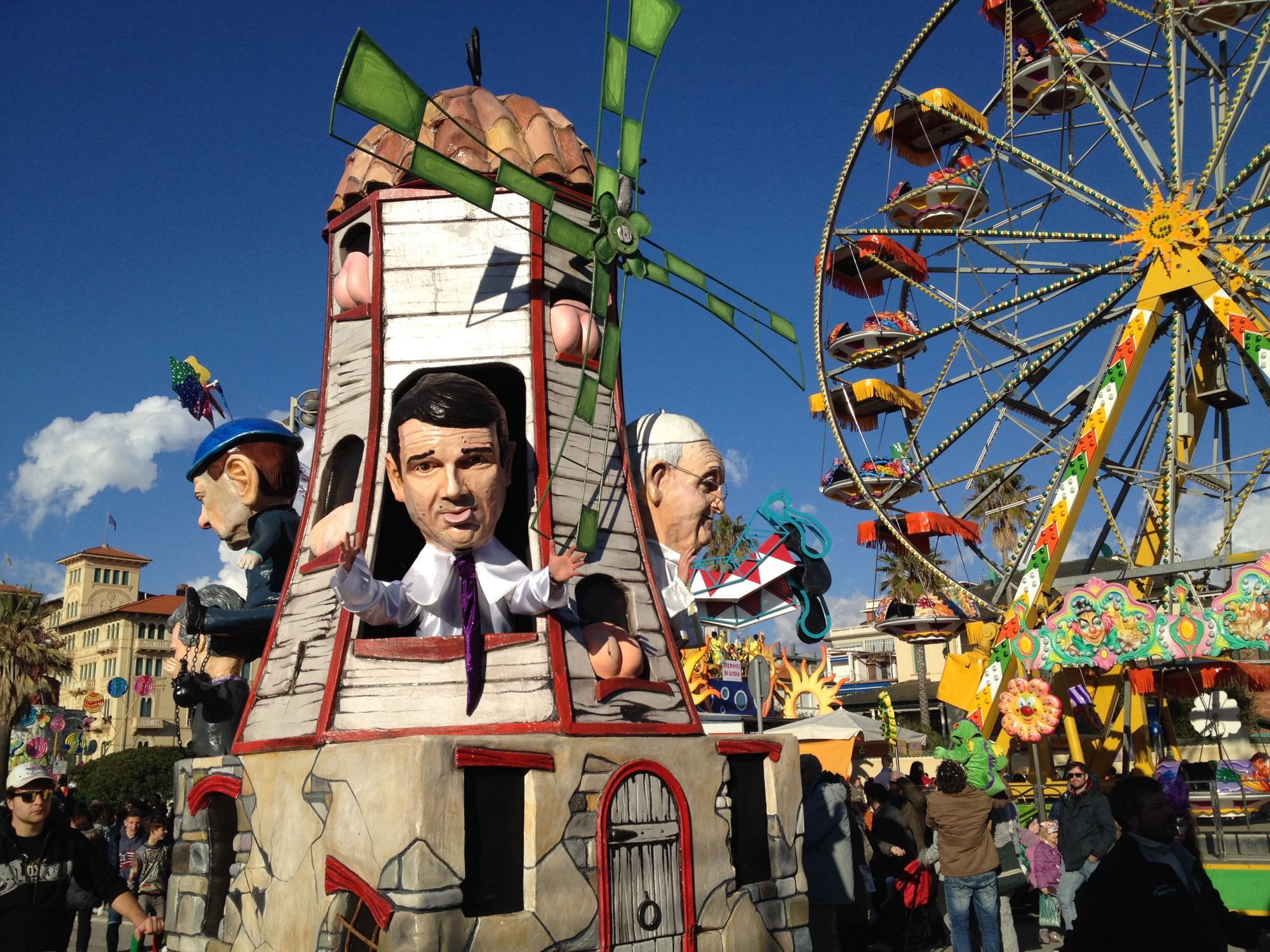 Carnevale di Viareggio 2015, nelle mascherate di gruppo svetta ancora Bertozzi