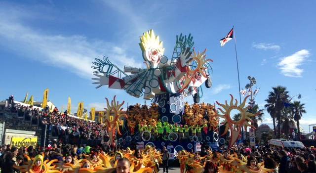 Il sole splende sul quarto corso di Carnevale, l&#8217;incasso è di 341mila euro