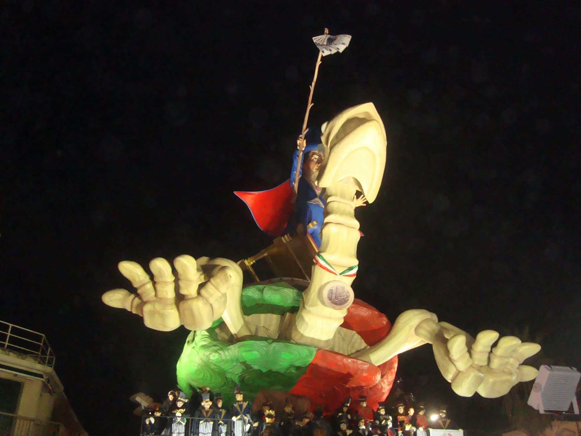 Carnevale estivo 2015, niente sfilata per i carri di Avanzini e Lebigre-Roger